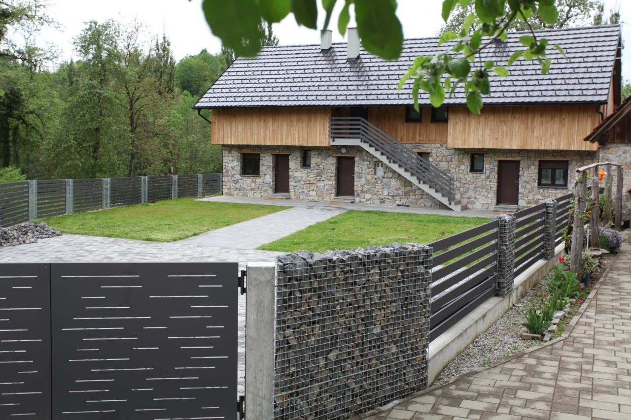 Mulina River Lodge Pribanjci Exteriör bild
