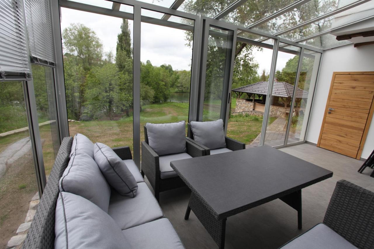Mulina River Lodge Pribanjci Exteriör bild